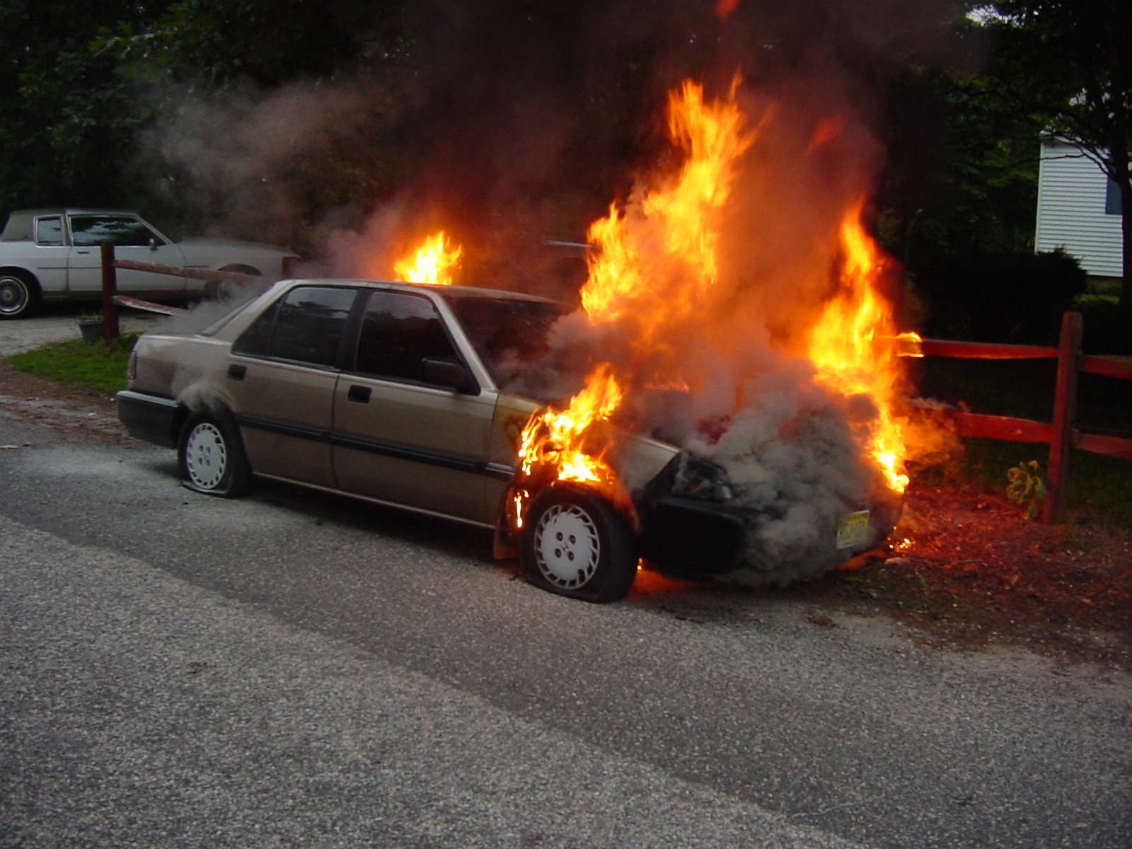car%20fire%206.24.2004.jpg