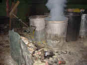 trash004.jpg (499684 bytes)